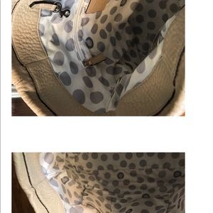 Coach cream pebbled leather shoulder bag